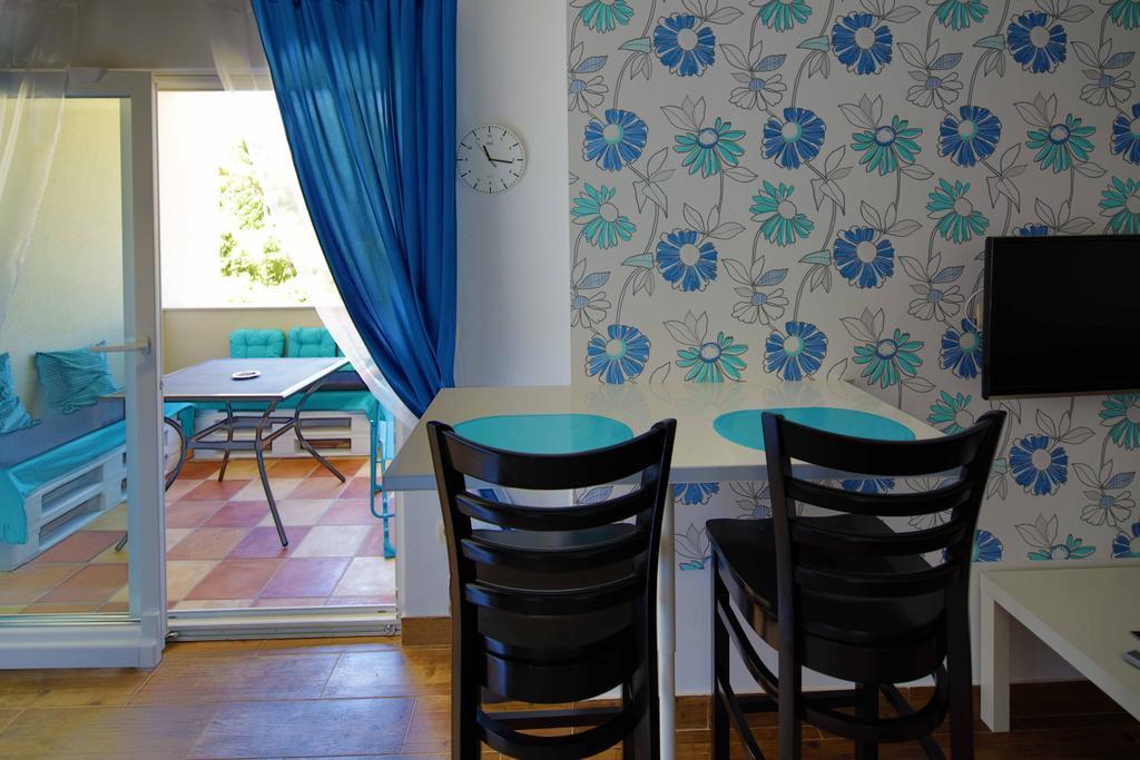 Apartments Elda Makarska Zimmer foto